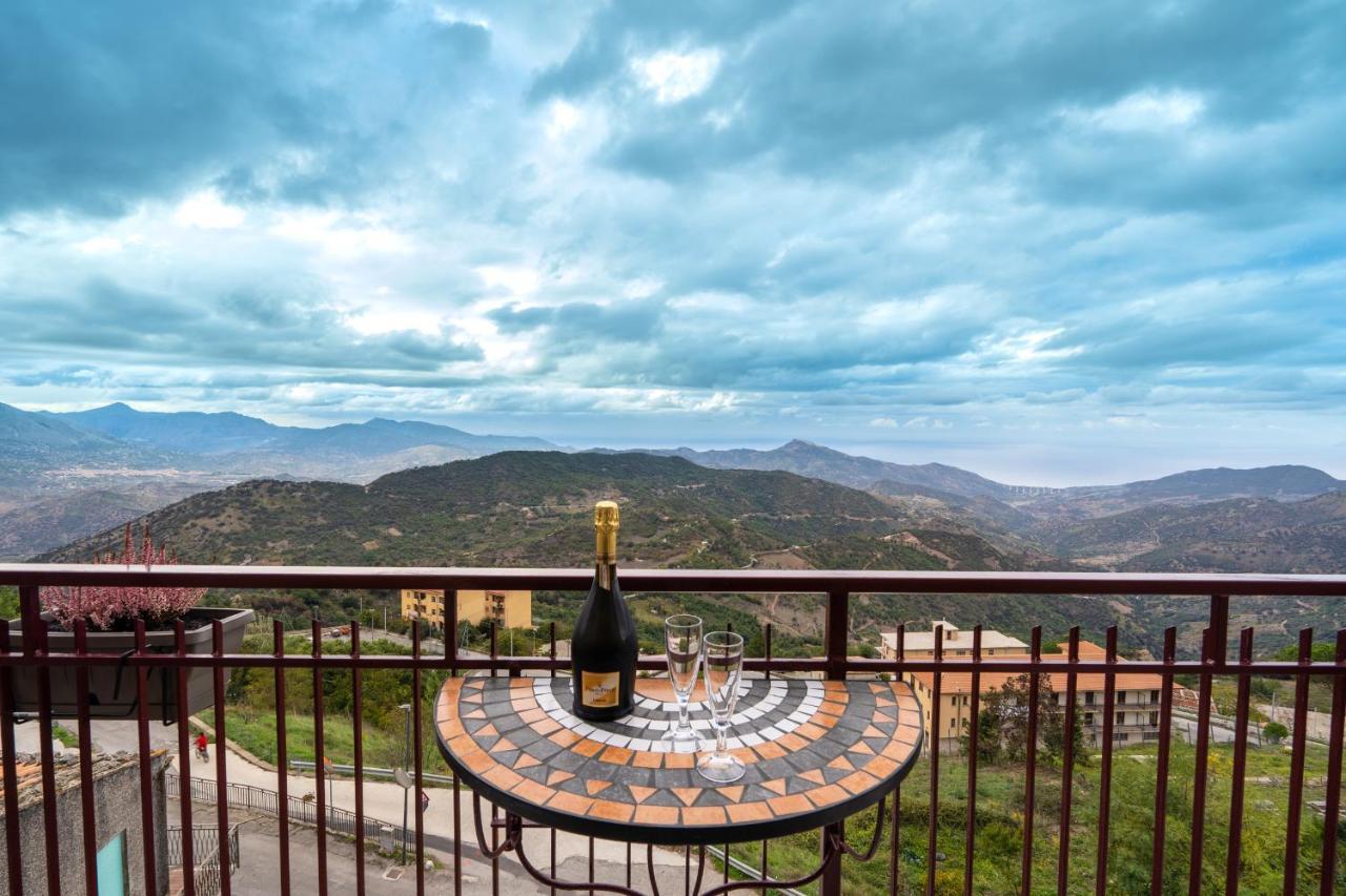 Casa Vacanze Dell'Angelo San Mauro Castelverde Exterior foto