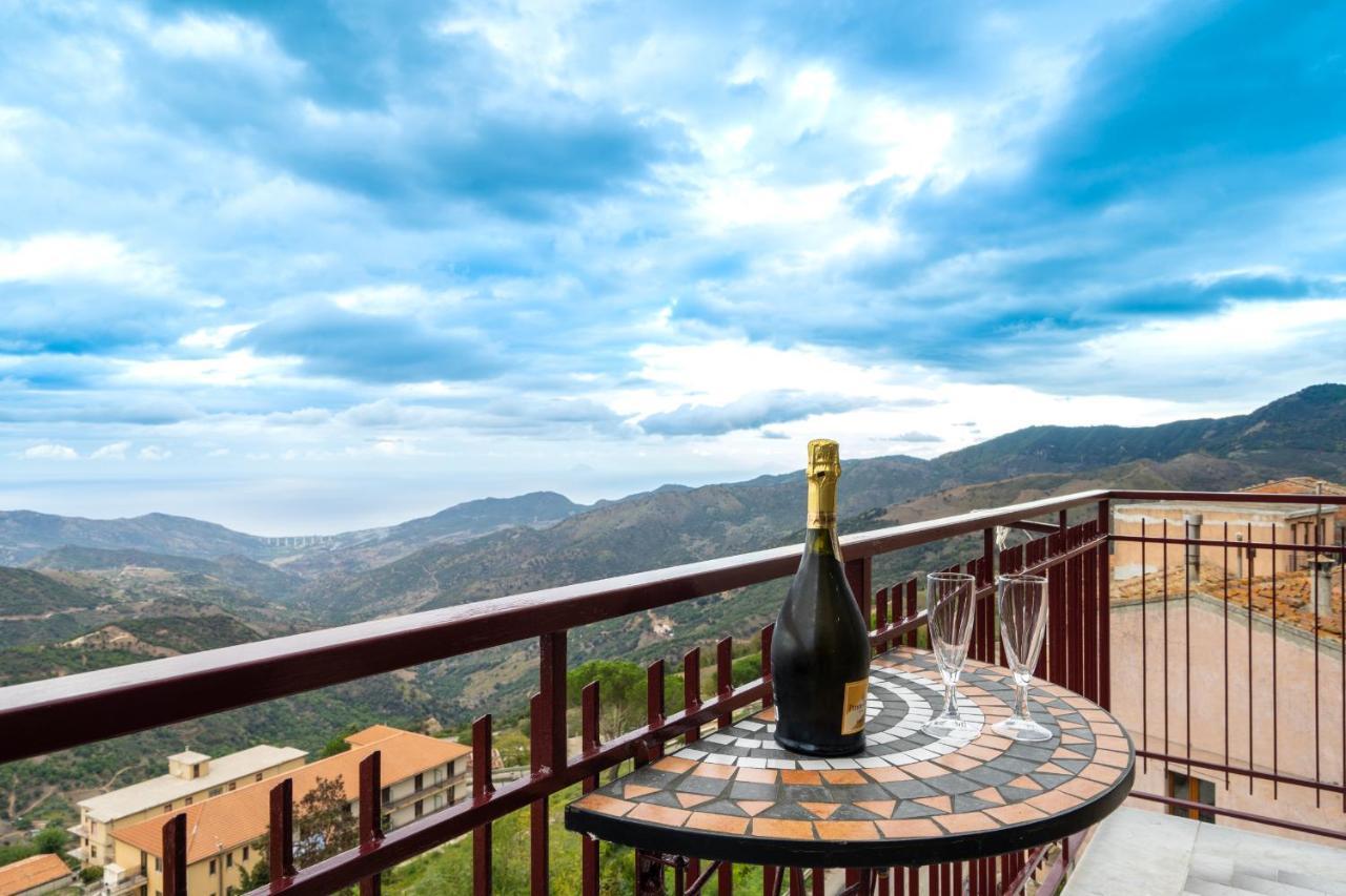 Casa Vacanze Dell'Angelo San Mauro Castelverde Exterior foto